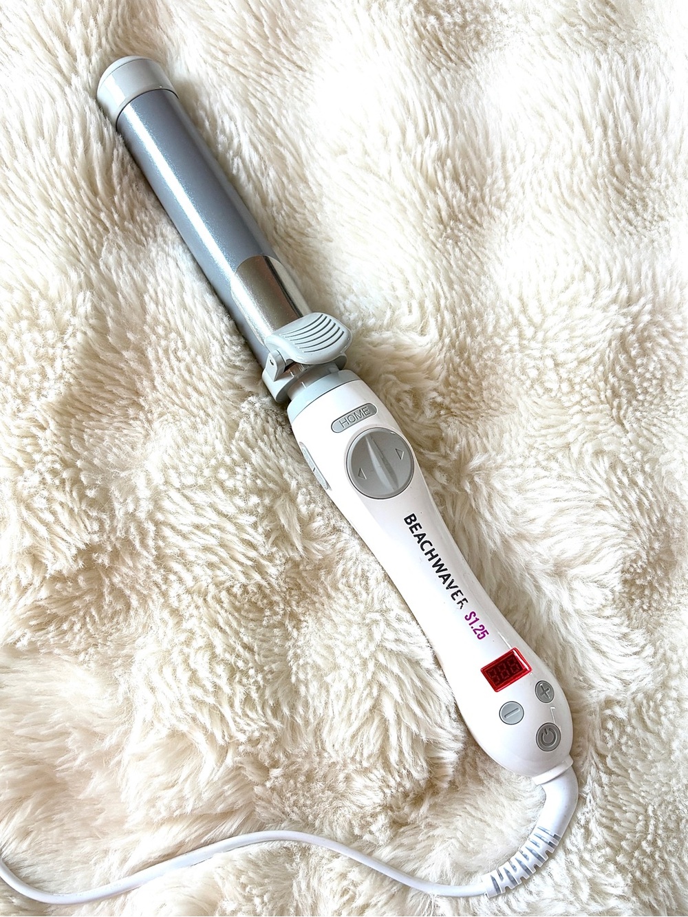 The Beachwaver Co. White and Silver 1.25" Curling Iron